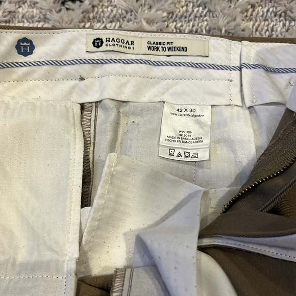 Hagger Khaki Pants - Picture 3 of 3